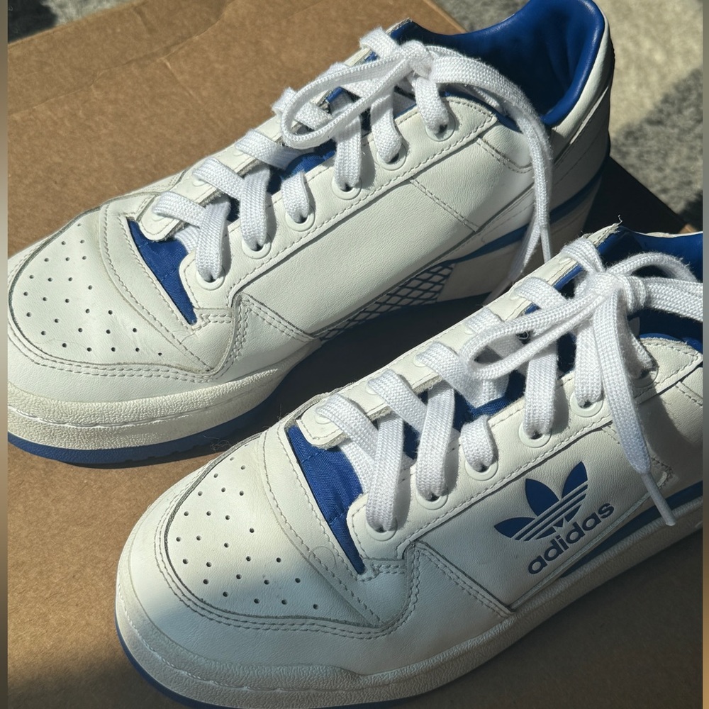 White/Blue Adidas Forum Low. Women US 7.